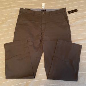 NWT Banana Republic Emerson Chino in Gray 38x32